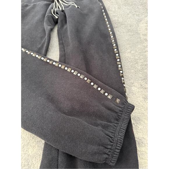 Y2K 2000s VS Pink Low Rise Black Cropped Sweatpants Joggers Butt Logo Studded S - Picture 4 of 12